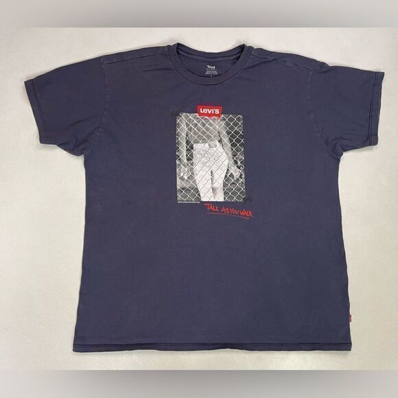 Levi's Talk As You Walk Graphic T-shirt Men Medium Oversized Blue Short Sleeve - Picture 1 of 7